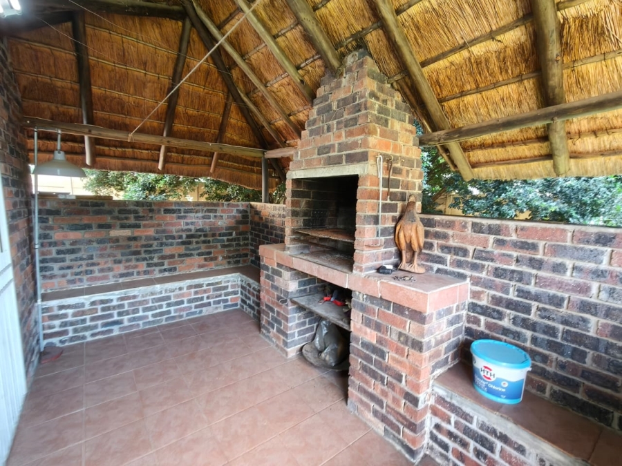 4 Bedroom Property for Sale in Protea Park North West
